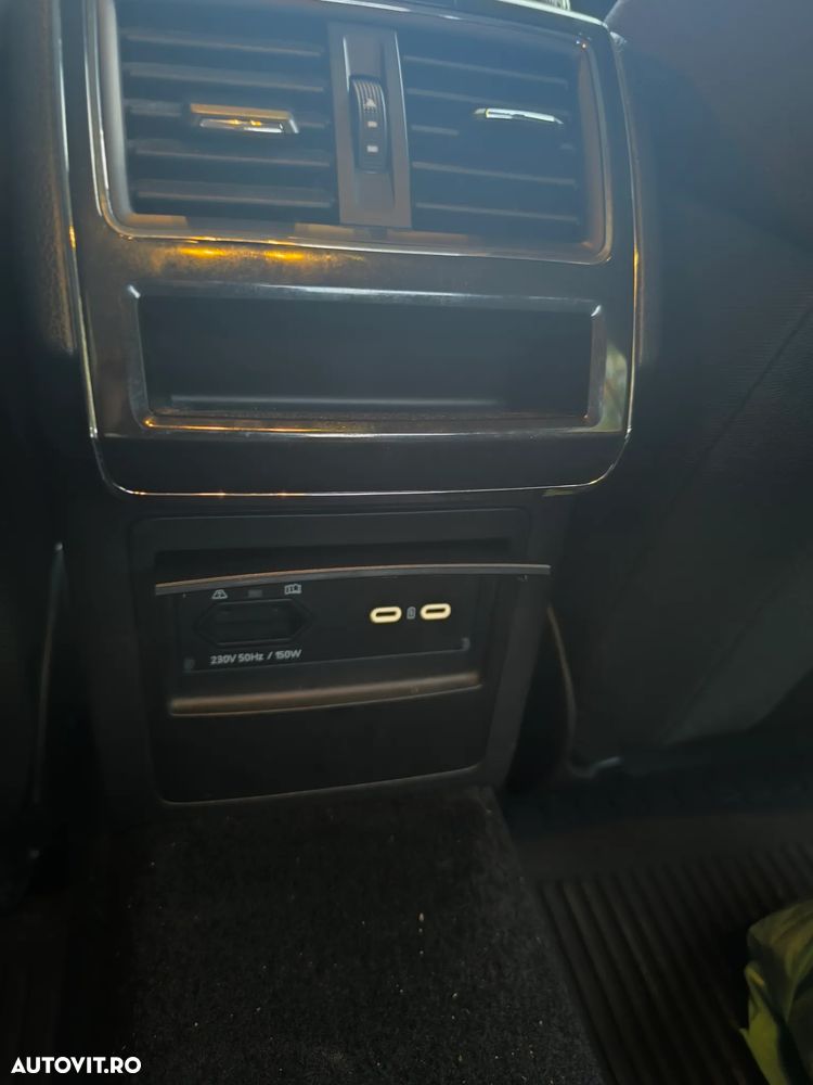 Skoda Superb 2.0 TDI DSG Ambition - 14