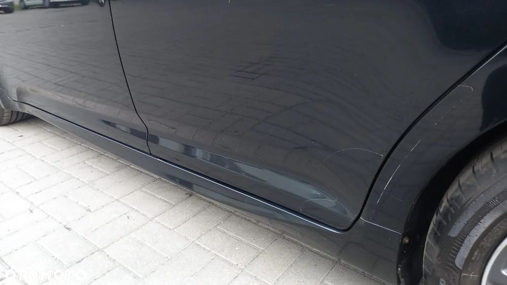 Toyota Avensis - 22