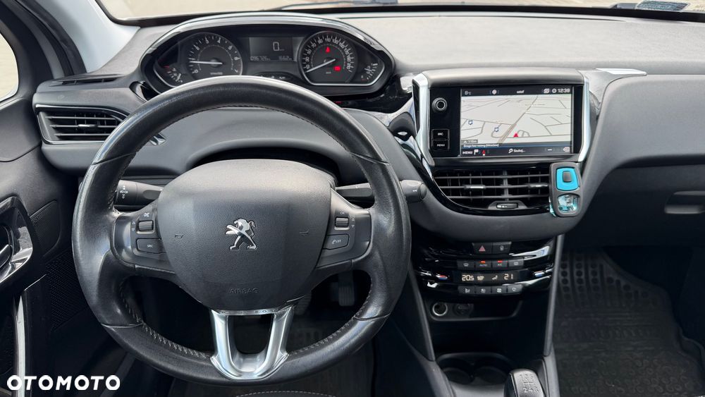 Peugeot 208 1.2 PureTech Active - 11