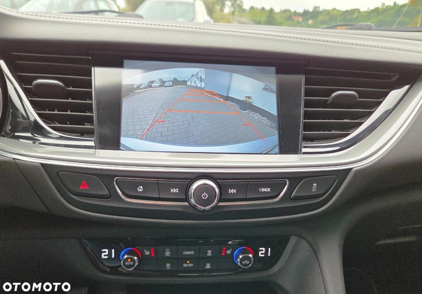 Opel Insignia - 12