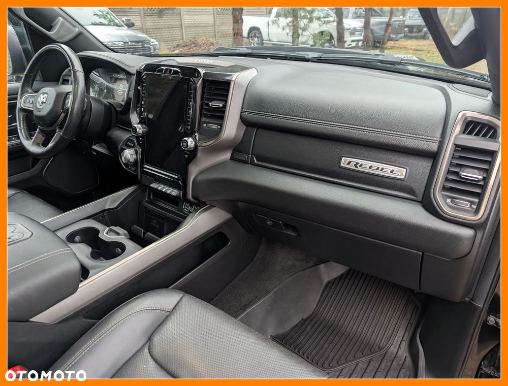 RAM 1500 5.7 Crew Cab Rebel - 15