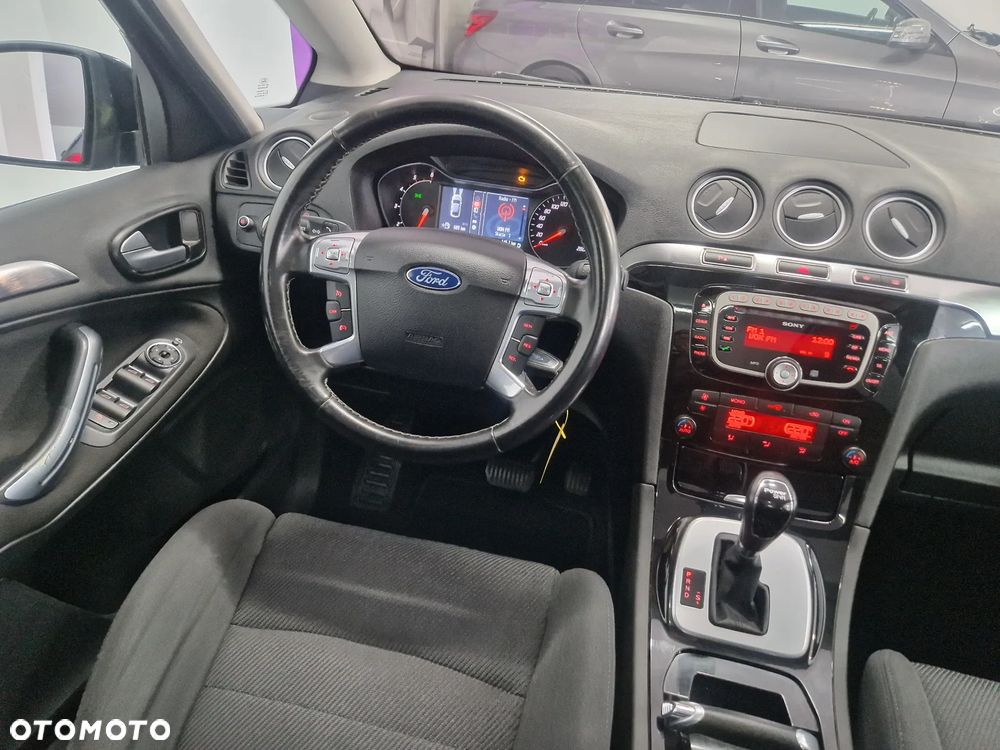 Ford S-Max - 23