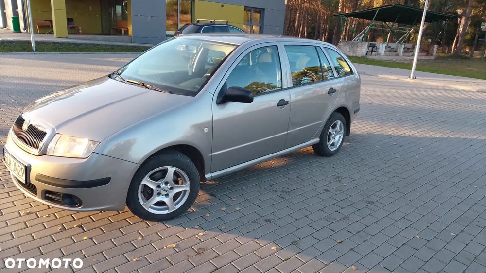 Skoda Fabia 1.4 16V Active - 8