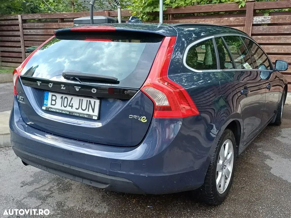 Volvo V60 DRIVe Start-Stop Basic - 4