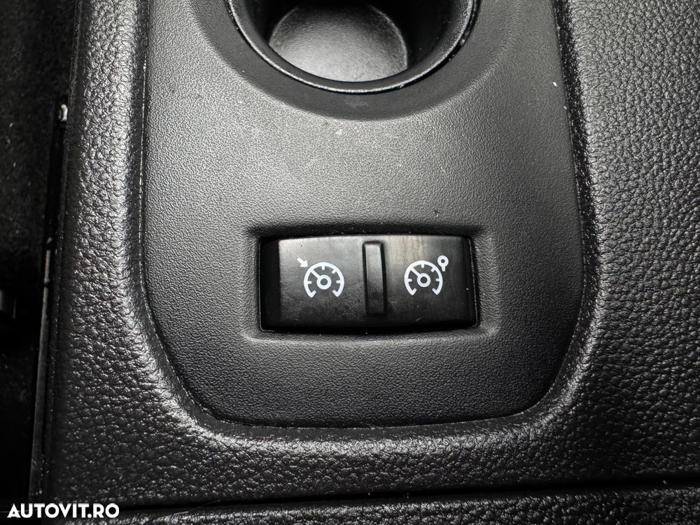 Dacia Duster 1.5 dCi 4x2 Prestige - 21