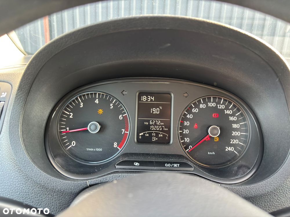Volkswagen Polo 1.2 Tour Edition - 16