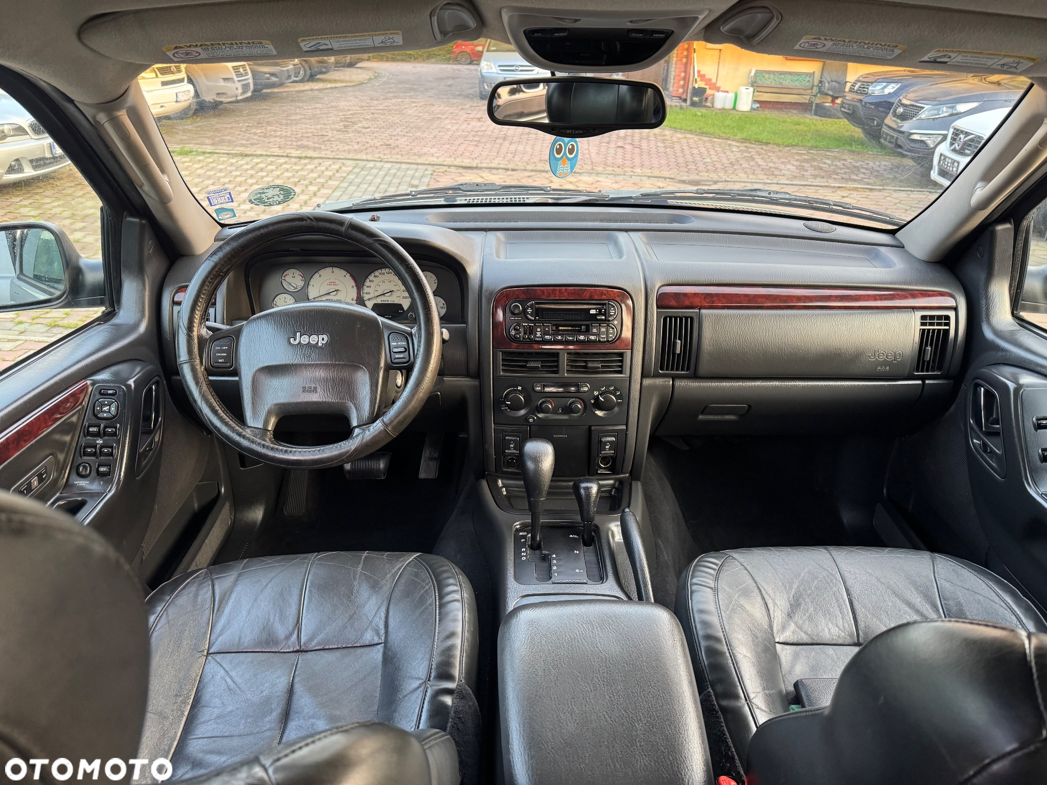 Jeep Grand Cherokee - 15