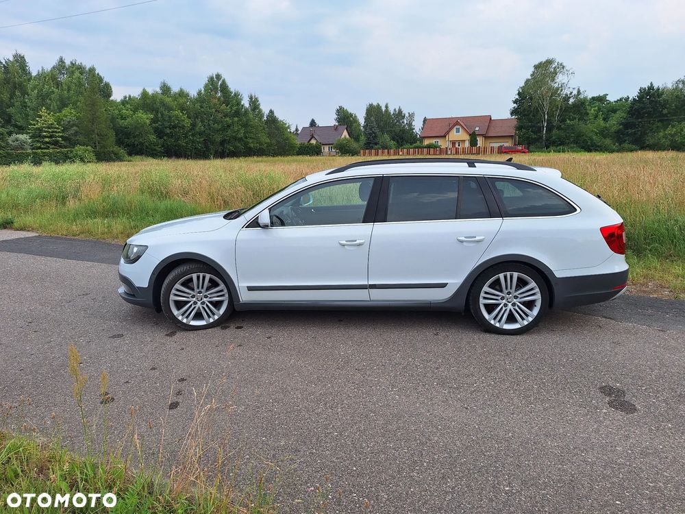 Skoda Superb 1.8 TSI Platinum Outdoor - 6