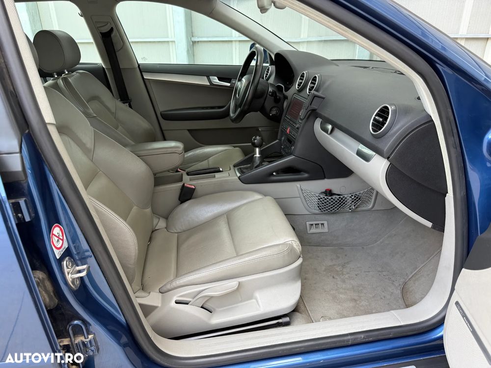 Audi A3 Sportback 1.6 FSI Ambition - 19
