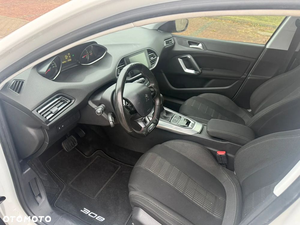 Peugeot 308 BlueHDi 150 Automatik Stop & Start Allure - 25
