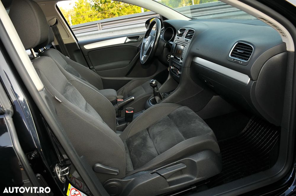Volkswagen Golf 2.0 TDI DPF Trendline - 17