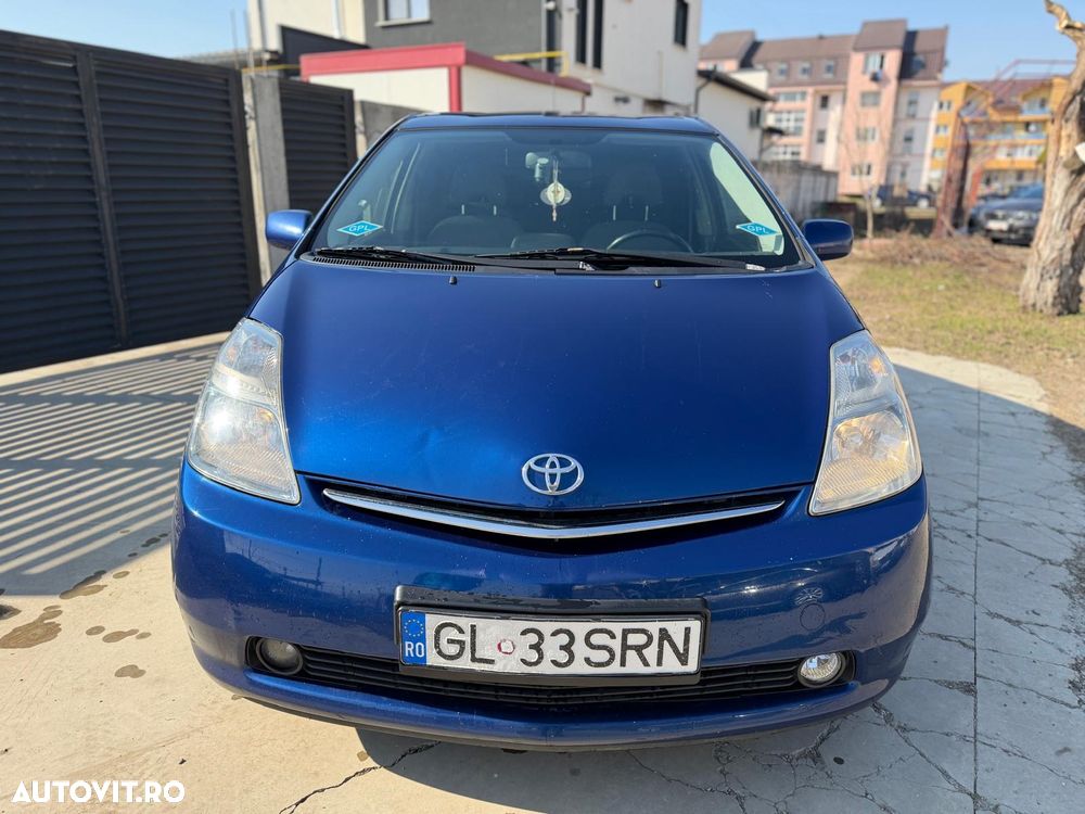 Toyota Prius (Hybrid) Sol - 1