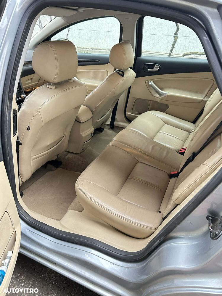 Ford Mondeo 1.8 TDCi Trend - 11