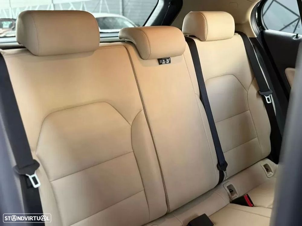 Mercedes-Benz GLA 200 (CDI) d 7G-DCT Urban - 27