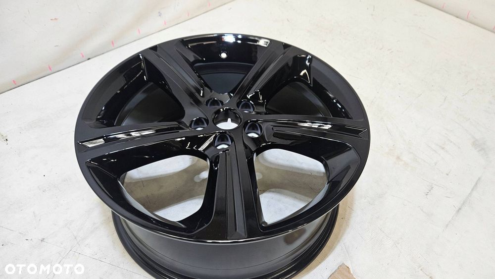 felga alumniowa jaguar xj xf 19'' 8j et45 5x108 gx6m-1007-bb nowa - 4