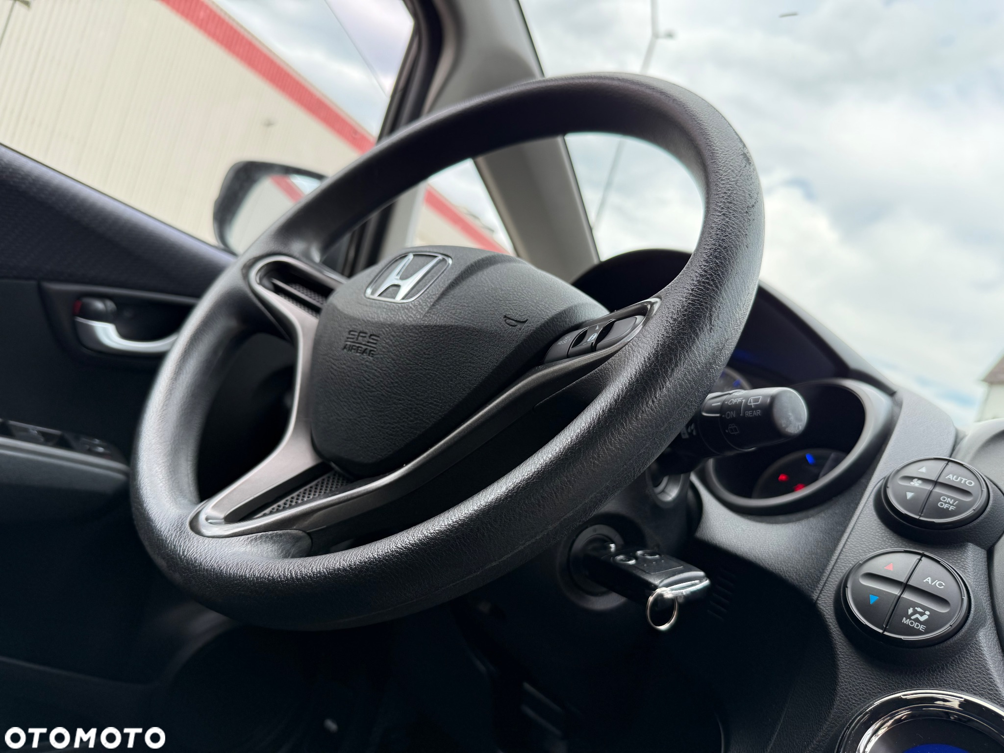 Honda Jazz 1.3 DSi i-VTEC IMA CVT Elegance - 29