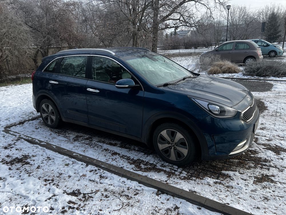 Kia Niro 1.6 GDI Hybrid L - 10