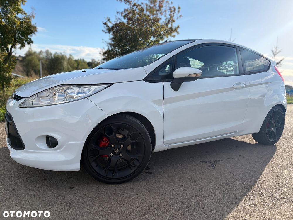 Ford Fiesta - 26