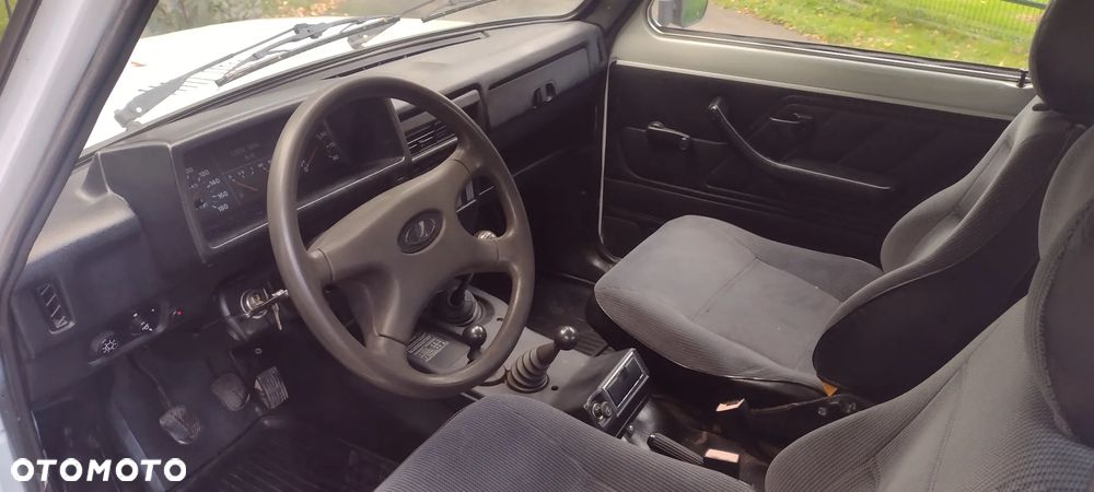 Lada Niva 1.7i - 14