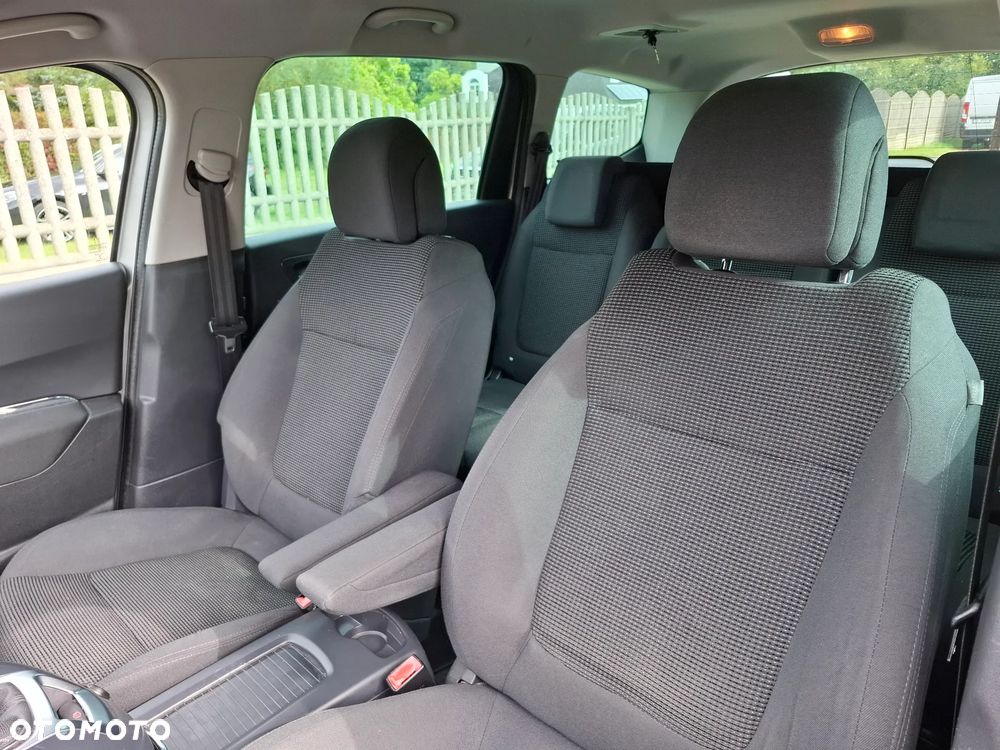 Peugeot 5008 - 19