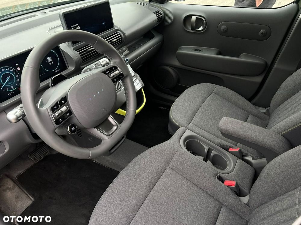 Hyundai Inster 49kWh Cross Smart - 14