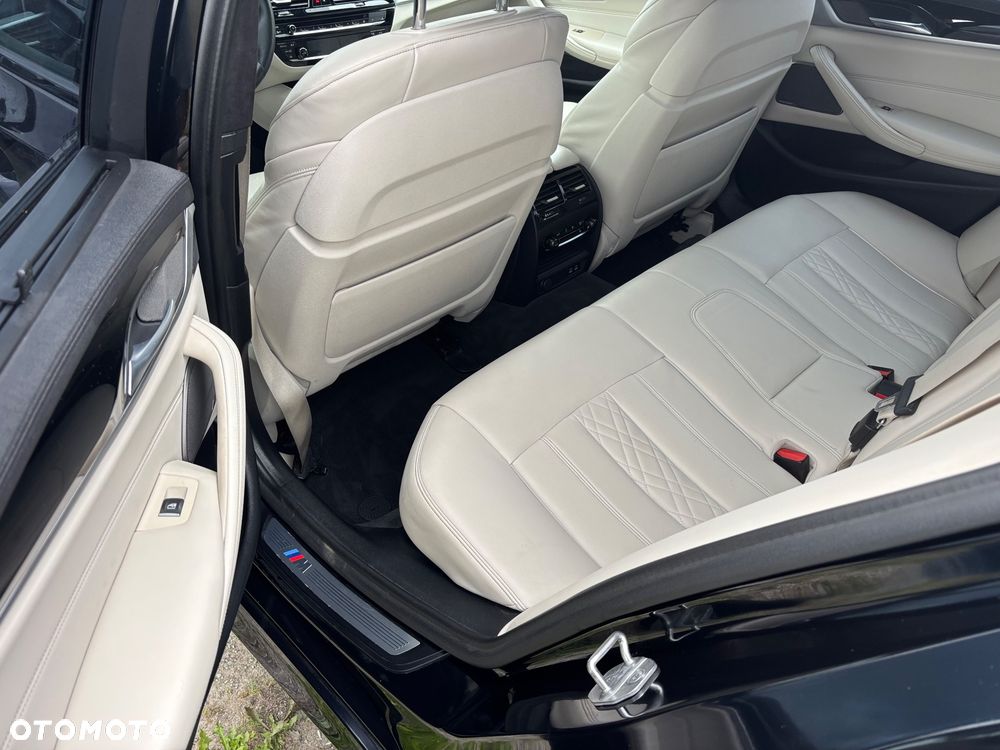 BMW Seria 5 - 10