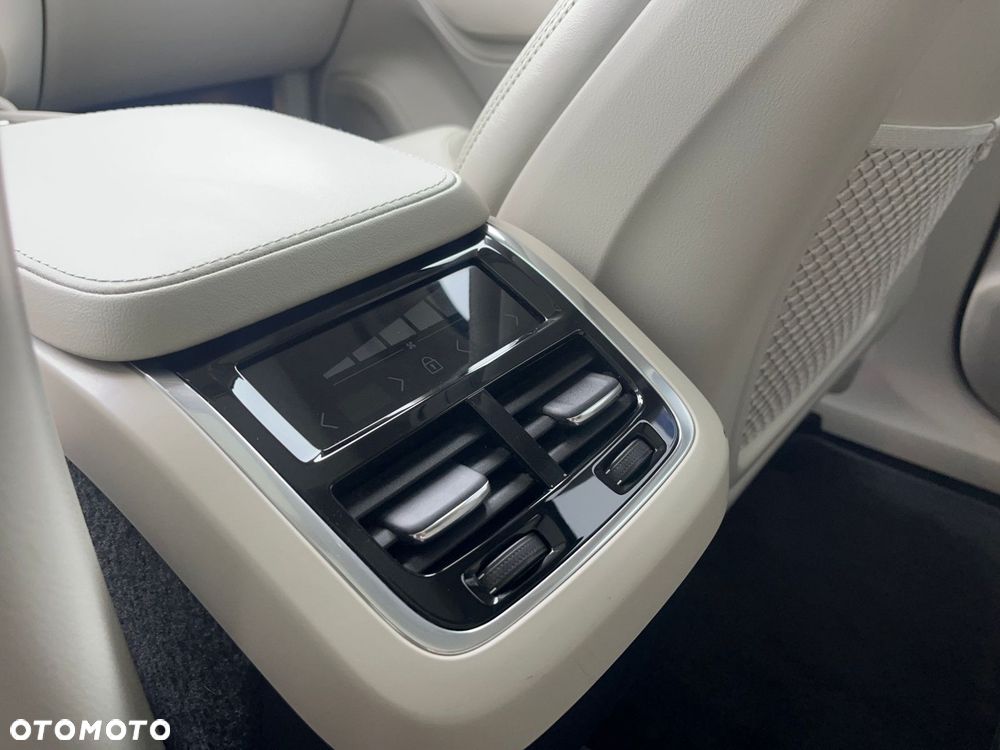 Volvo XC 90 - 17