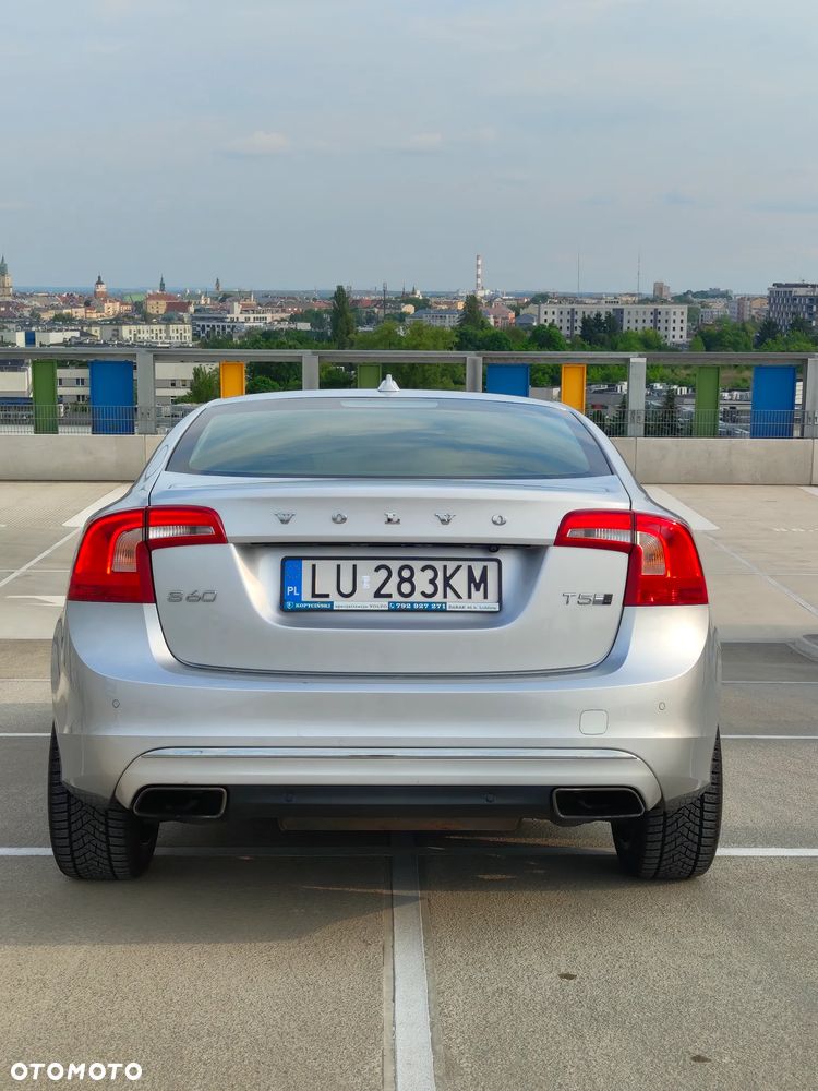 Volvo S60 - 34