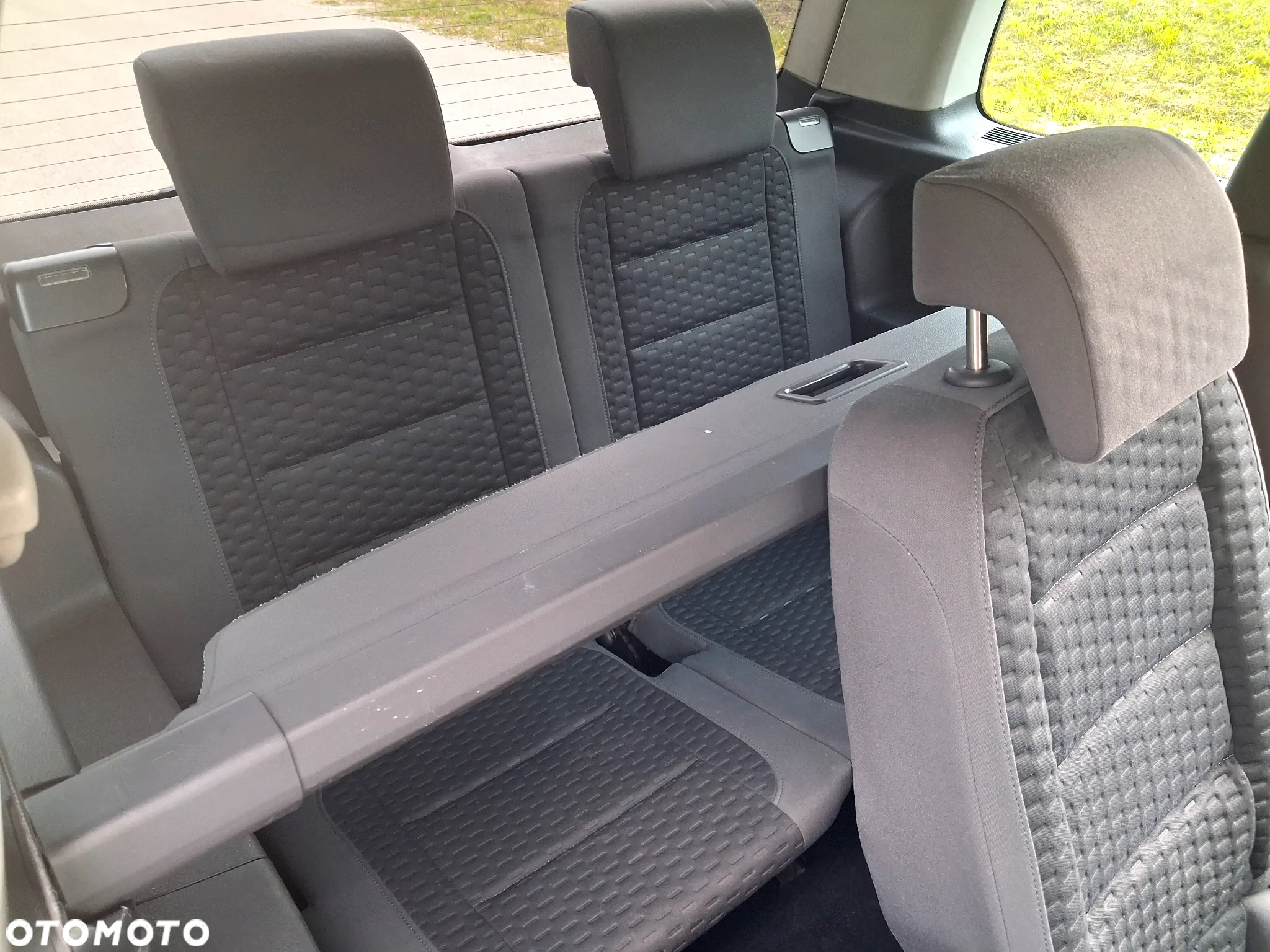Volkswagen Touran 1.9 TDI DPF Trendline - 17