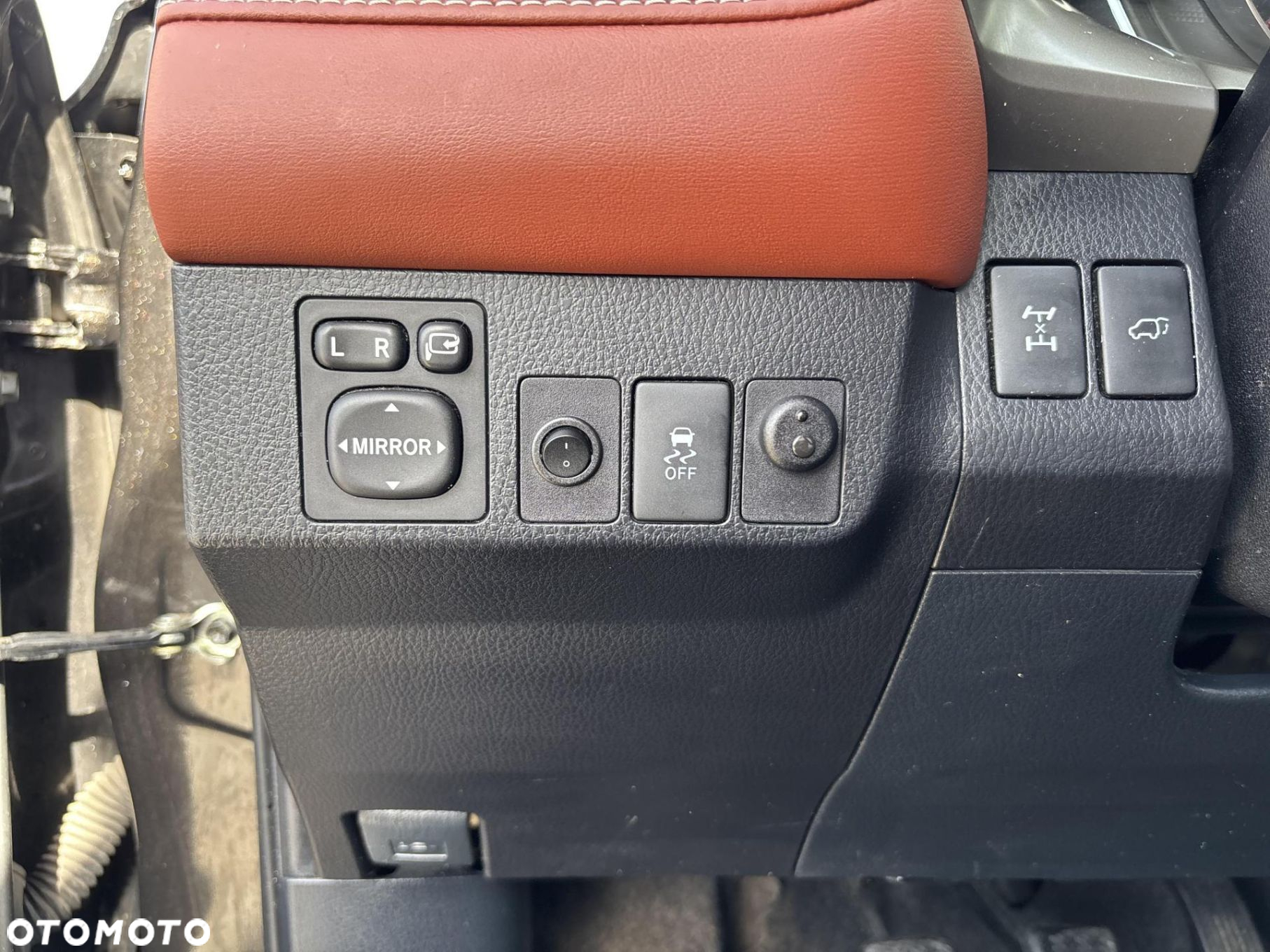 Toyota RAV4 - 16