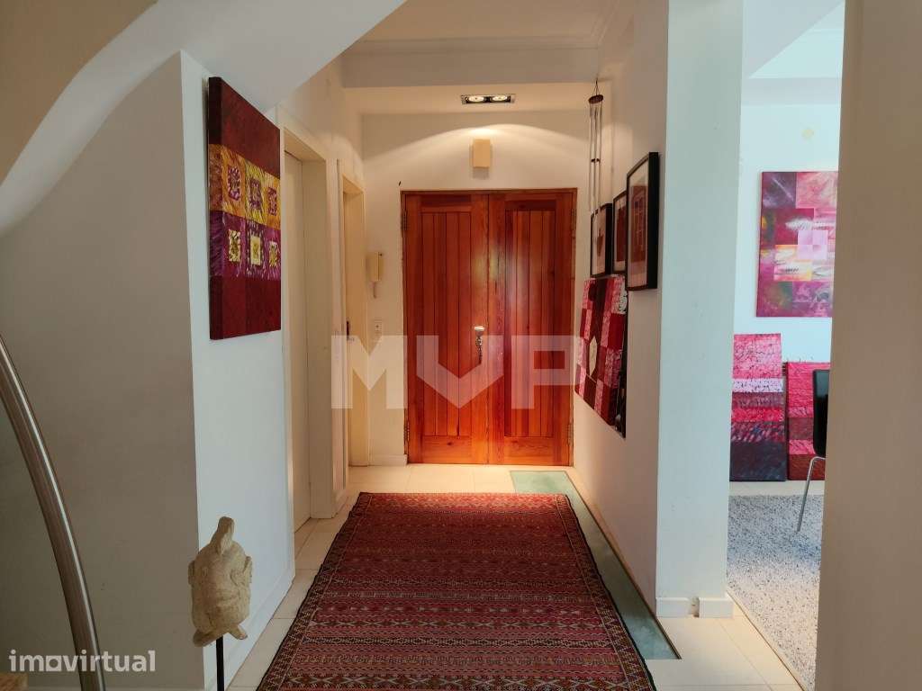 Moradia V3+1 com jardim em zona tranquila de Albufeira - Grande imagem: 3/41