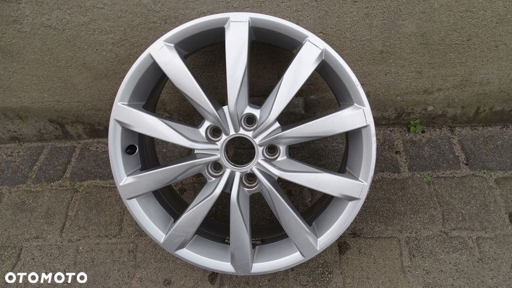VW GOLF VII 5G0 - felga 6Jx17H2 ET48 5x112 - 1