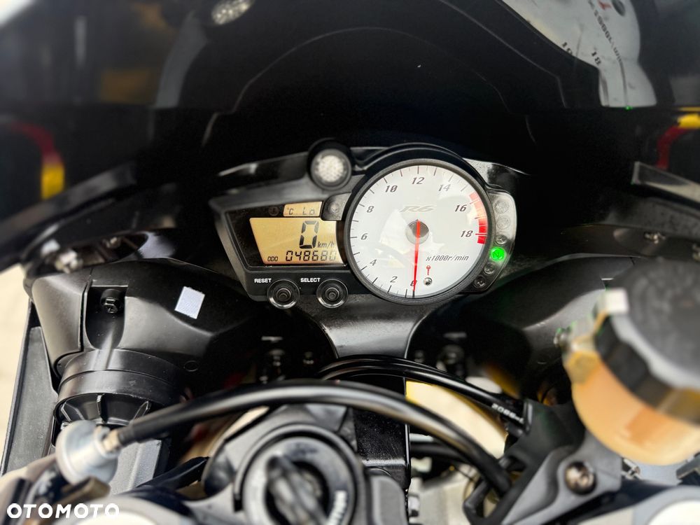 Yamaha R6 - 30