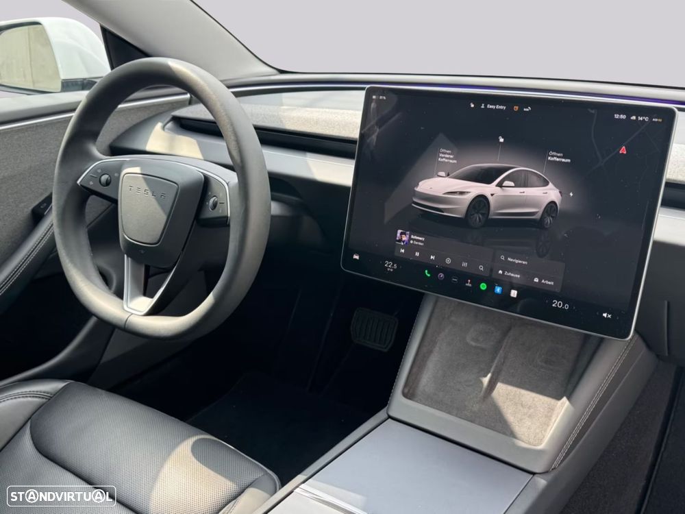 Tesla Model 3 - 6
