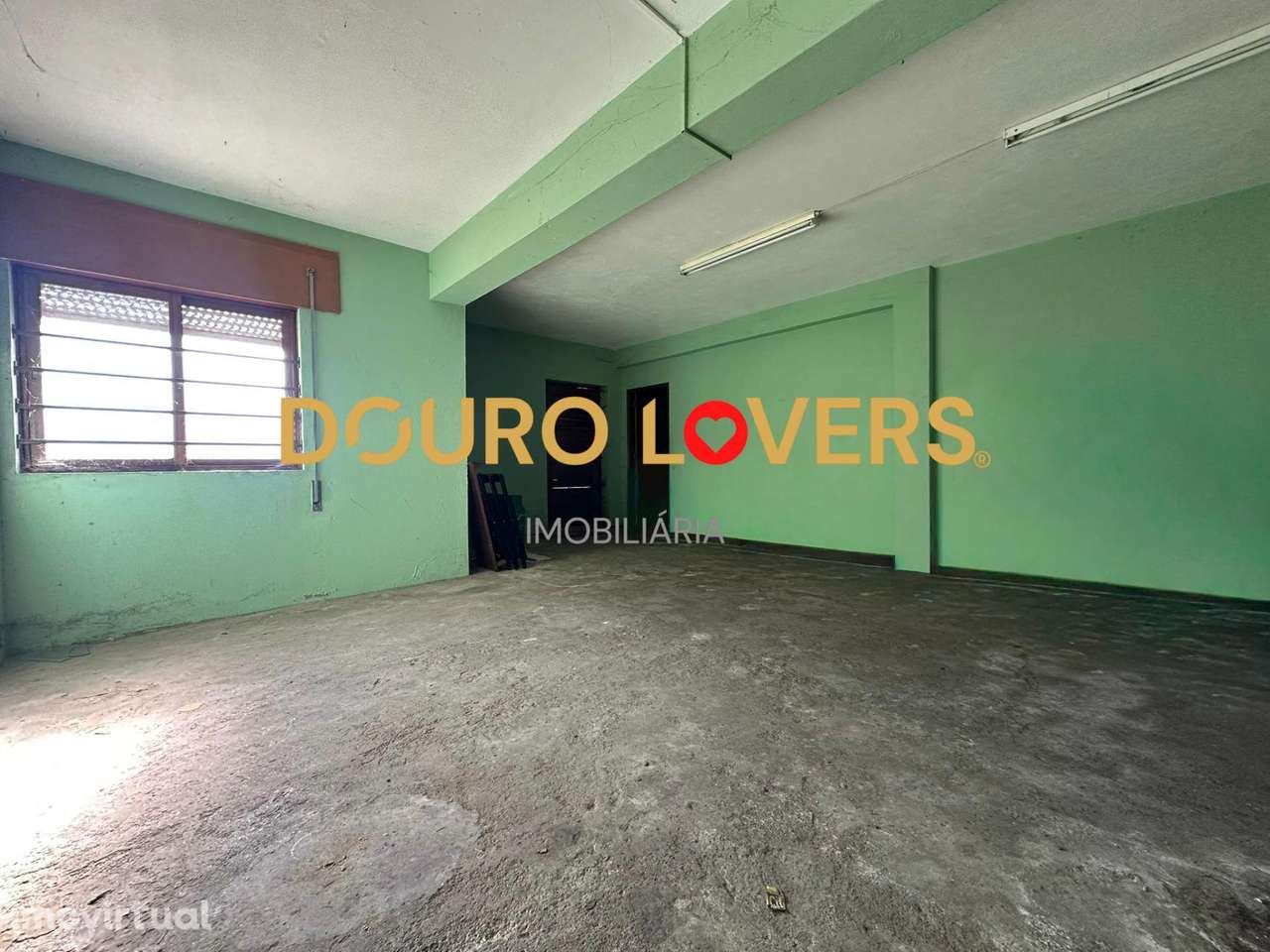 Armazém com potencial para T3 em Rio Tinto, Oportunidade investimento - Grande imagem: 5/16