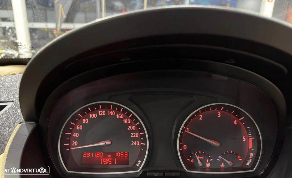 BMW X3 2.0 d - 9