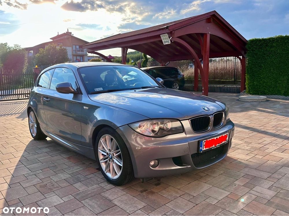 BMW 116I 2010 photo 2