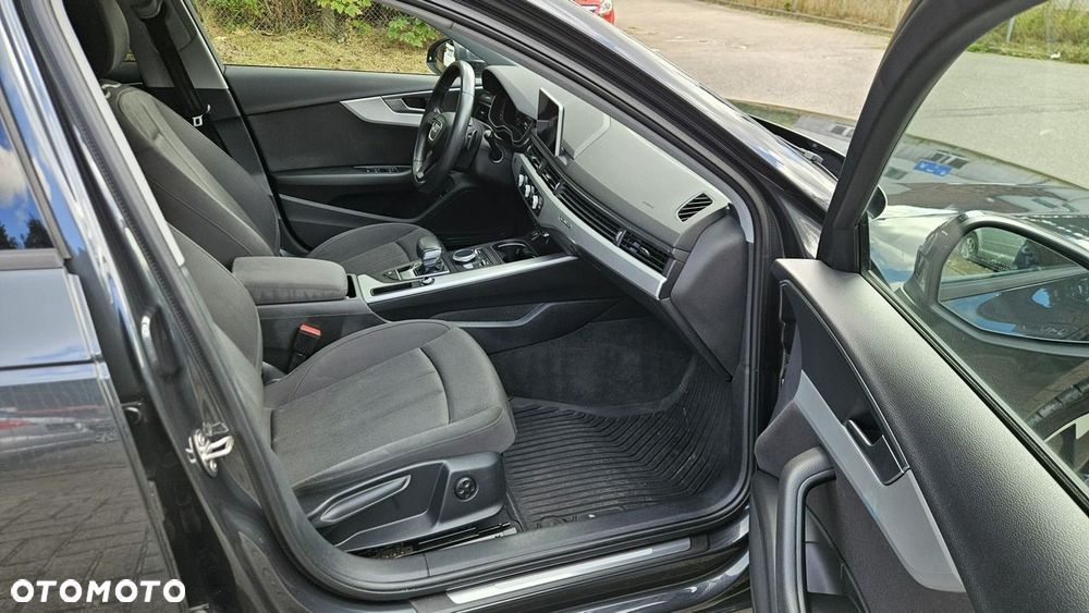Audi A4 Avant 2.0 TDI DPF clean diesel quattro S tronic Ambiente - 15