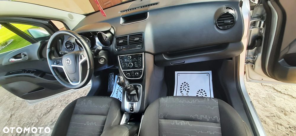 Opel Meriva - 26
