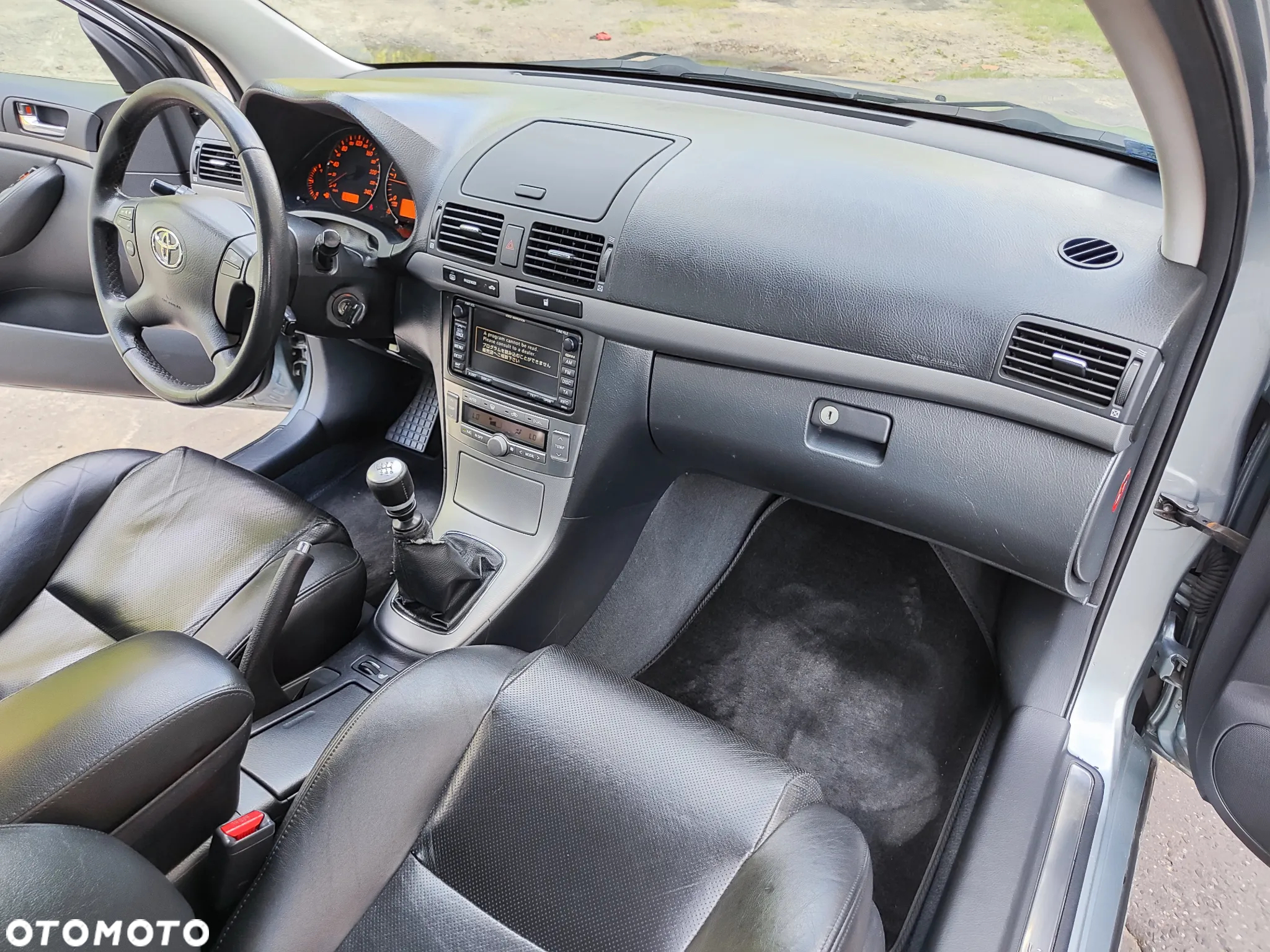 Toyota Avensis 2.2 D-4D Executive - 16