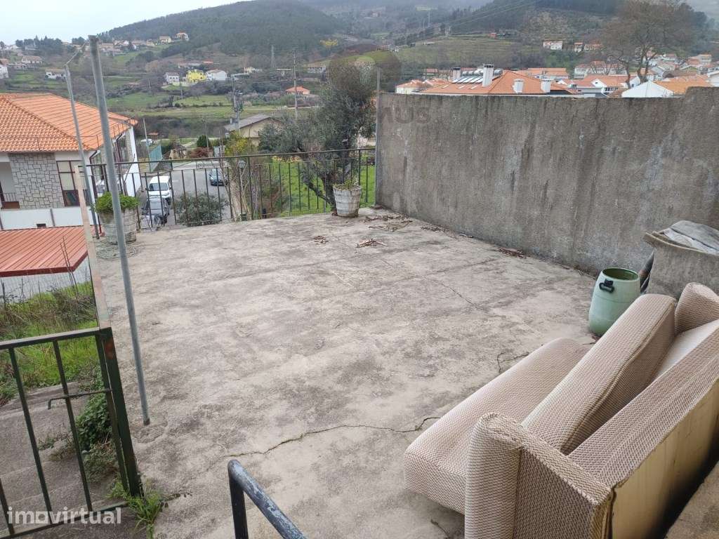 Moradia T4 na Covilhã - Grande imagem: 3/48