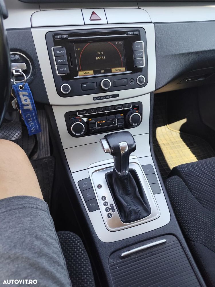 Volkswagen Passat 2.0 TDI Comfortline DPF DSG - 11