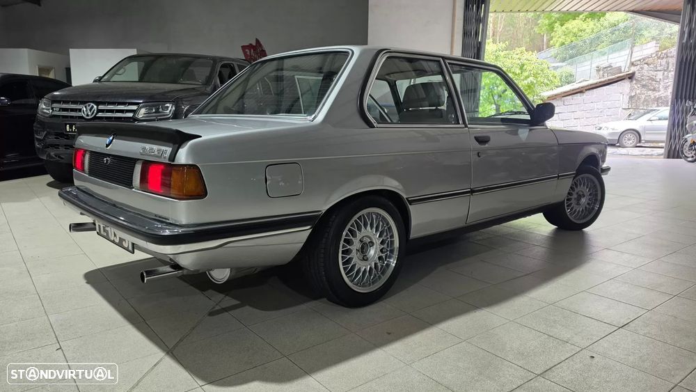 BMW 323 - 3