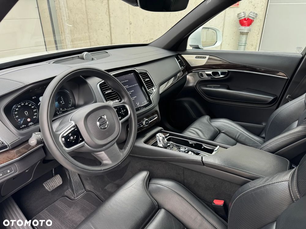 Volvo XC 90 - 11