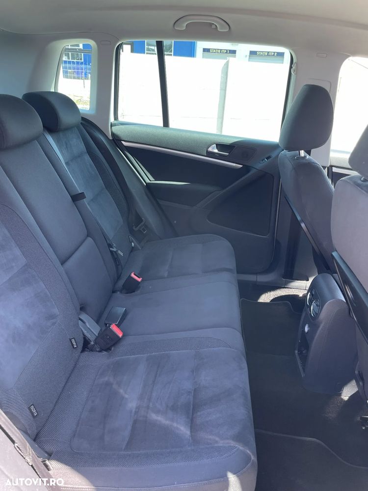 Volkswagen Tiguan 2.0 TDI SCR BlueMotion Technology Trend & Fun - 9