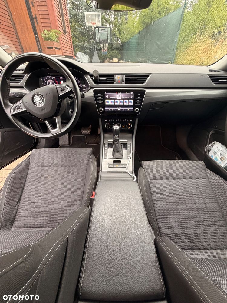 Skoda Superb 2.0 TDI SCR 4x4 Style DSG - 12