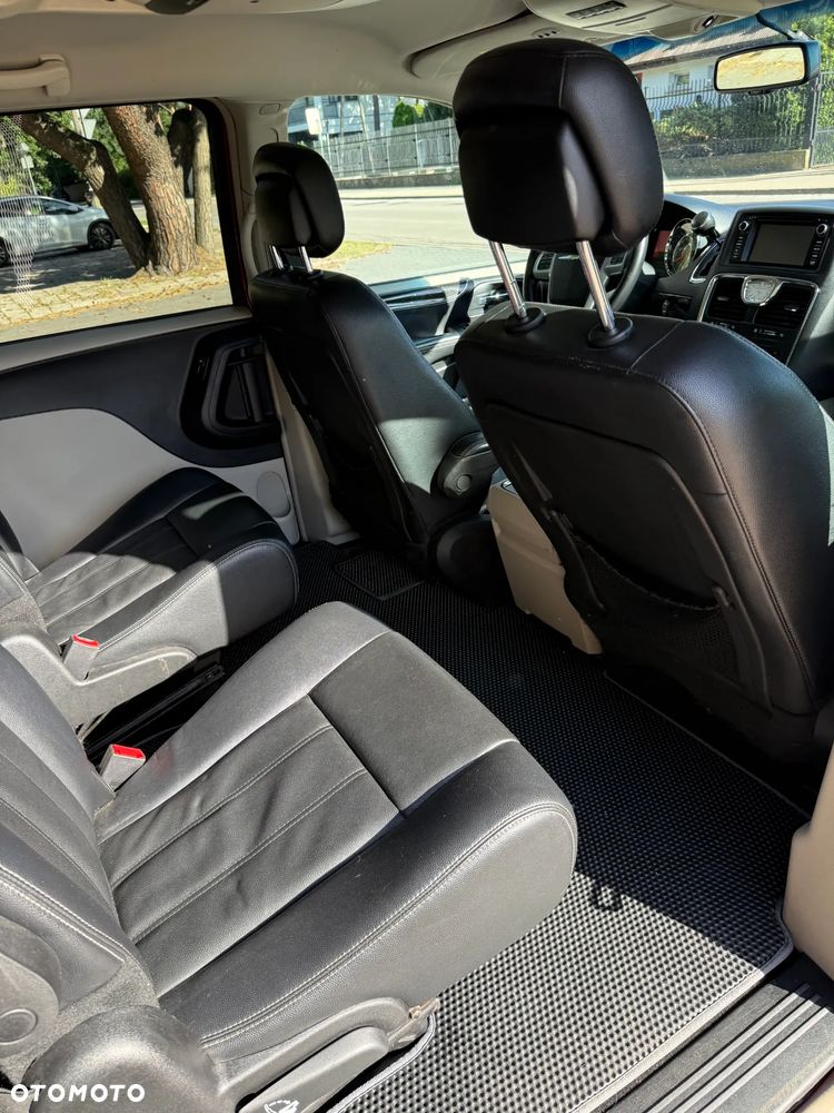 Chrysler Town & Country 3.6 Touring - 9