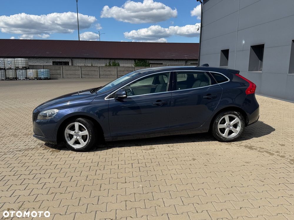 Volvo V40 D2 - 23