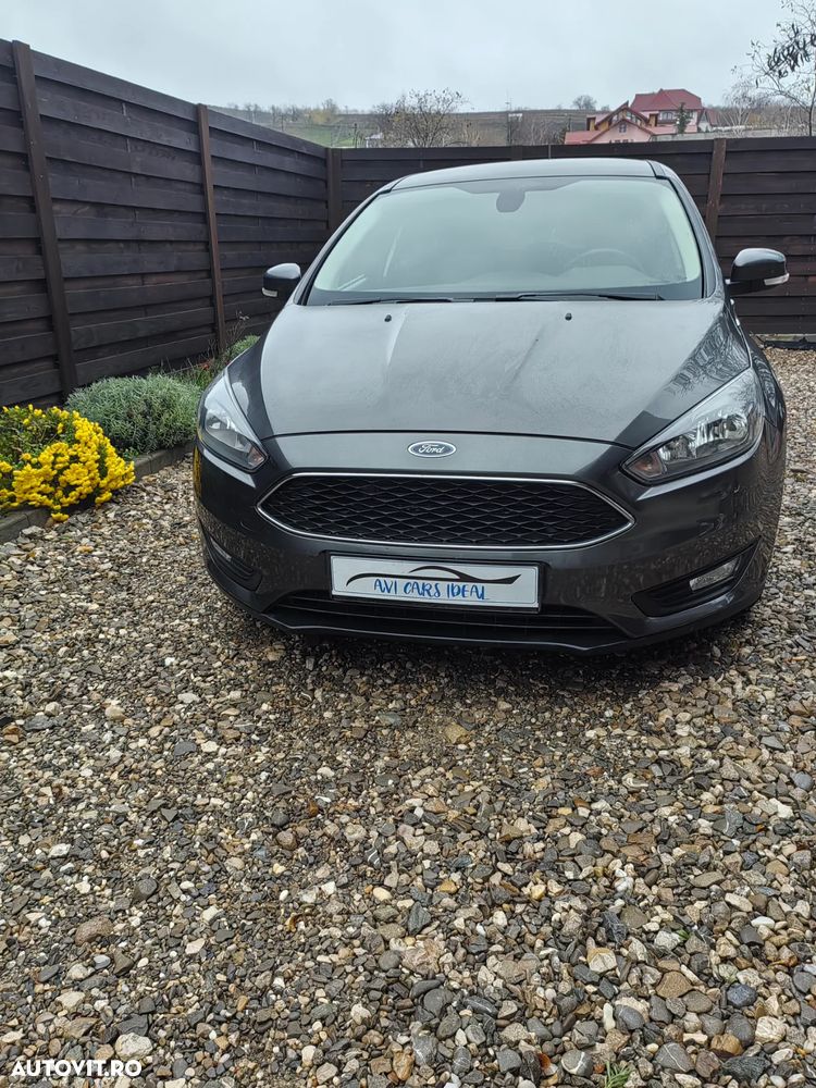 Ford Focus 1.5 TDCi DPF Start-Stopp-System Aut. Titanium - 11