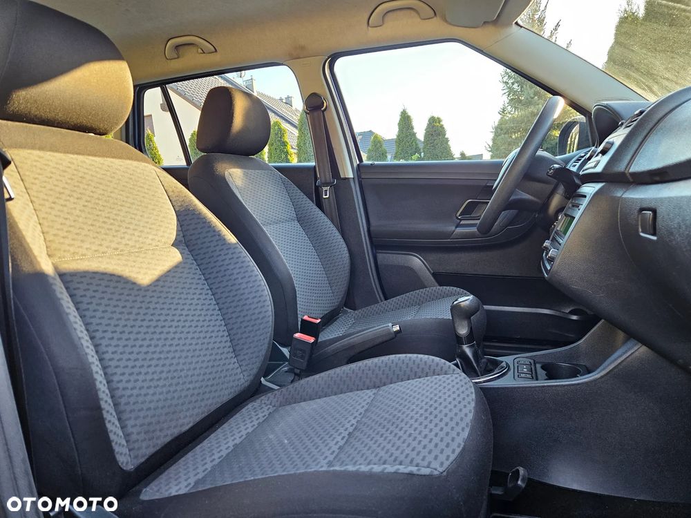 Skoda Fabia 1.2 TSI FAMILY Green tec - 13